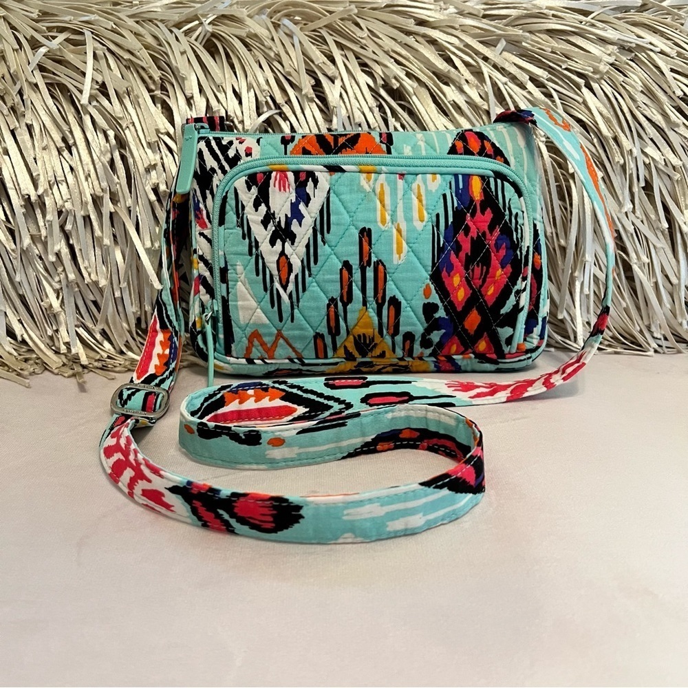 VERA BRADLEY. Pueblo Little Hipster Crossbody Built In Wallet RFDI Blue Orange